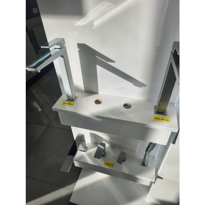 Wyprzedaż z ekspozycji Salon Romax Marywilska 44 Warszawa Omnires